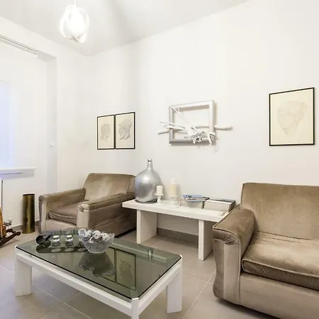 Apartment Mama's With 2 Bedrooms Near To Acropolis Athens