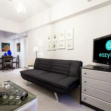Mama's With 2 Bedrooms Near To Acropolis Apartment *