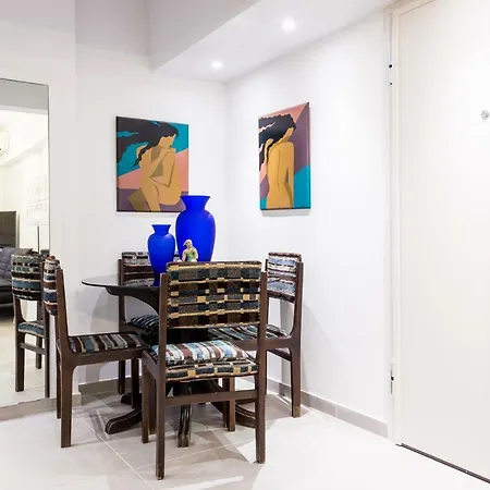 Apartment Mama's With 2 Bedrooms Near To Acropolis Athens