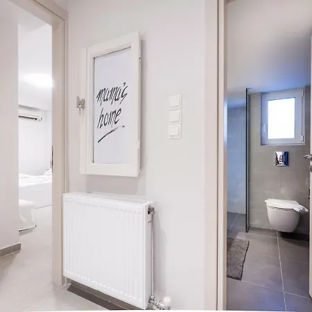 Mama's With 2 Bedrooms Near To Acropolis Apartment *