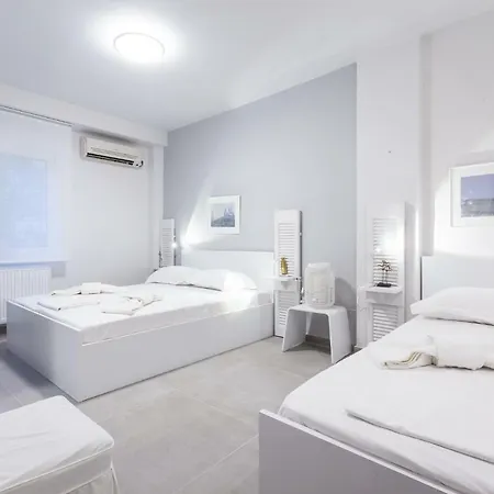 Apartment Mama's With 2 Bedrooms Near To Acropolis Athens